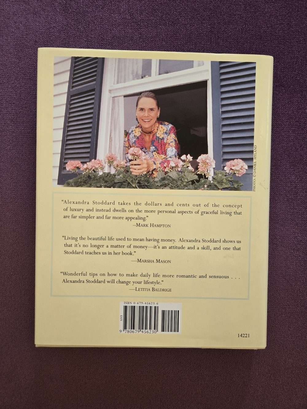 Living A Beautiful Life, Hardcover Book - Picture 3 of 7